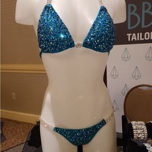 Wellness suit bodybuilding